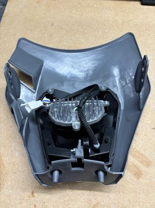 Careta LED y Portamatrículas Homologado