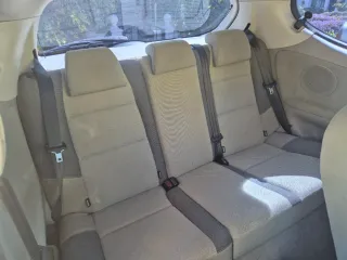 Titular vende Peugeot 207.  Año 2006