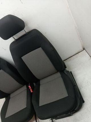 JUEGO ASIENTOS COMPLETO VOLKSWAGEN POLO (6R1)