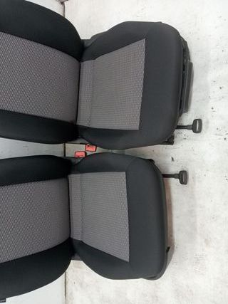 JUEGO ASIENTOS COMPLETO VOLKSWAGEN POLO (6R1)