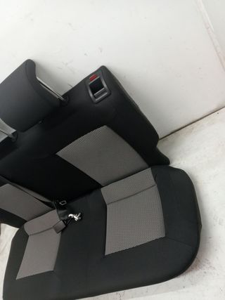 JUEGO ASIENTOS COMPLETO VOLKSWAGEN POLO (6R1)