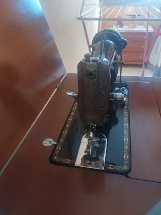 Máquina de Coser Sigma Antigua