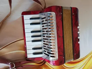 Acordeon Hohner Mignon Rojo