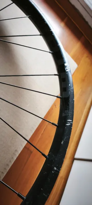 Rueda MTB completa 27,5 trasera