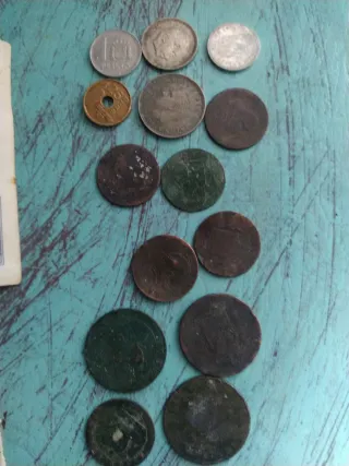 Lotto di Banconote e Monete Antiche Spagnole