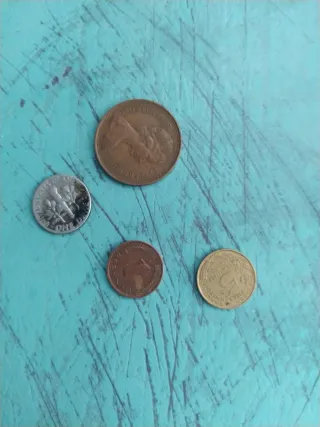 Lotto di Banconote e Monete Antiche Spagnole