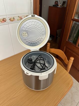 Robot de cocina casi nuevo