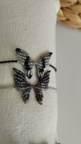 Pulsera con mariposas