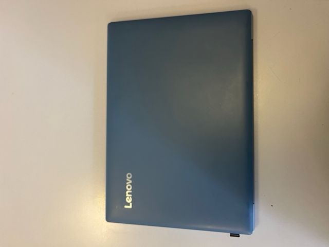 Portátil Lenovo Plata y Negro