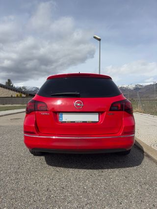 Opel Astra 2013