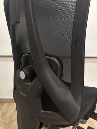 Silla de escritorio ergonómica negra