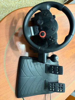 Volante Logitech Driving Force