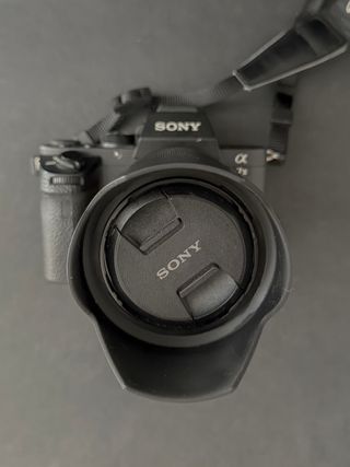 Sony A7 II Full Frame + 28-70mm + extras