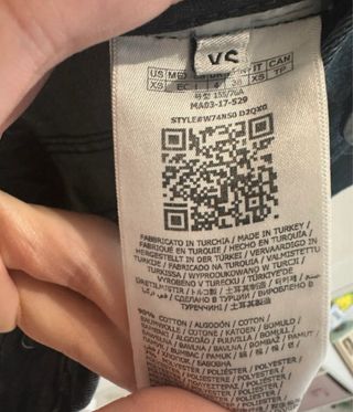 Chaqueta vaquera Guess con pedrería