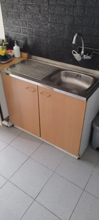 Mueble de cocina con fregadero