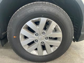 Neumático Nexen 235/70 R17 111T
