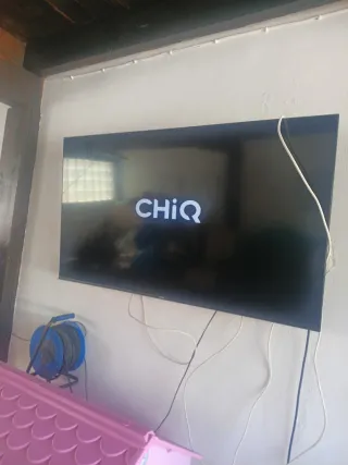 Televisor CHiQ 65 Negro