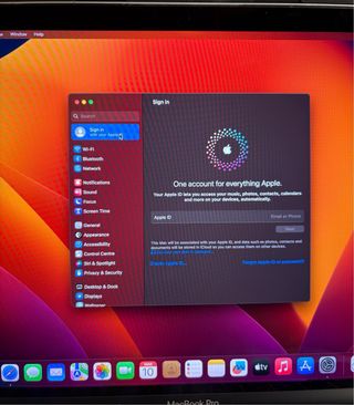 MacBook Pro 13 2017 i5 |8GB RAM|256GB SSD | Retina