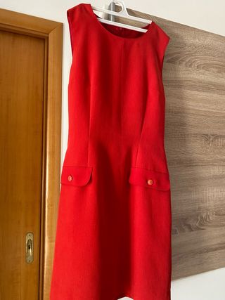 Vestito rosso con tasche