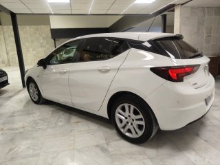 Opel Astra GASOLINA 2016 MUY CUIDADO