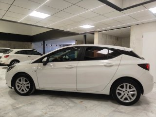 Opel Astra GASOLINA 2016 MUY CUIDADO