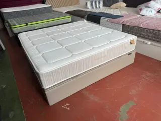 Cama King 180x190 CANAPE COLCHÓN FLEX  EXPOSICIÓN