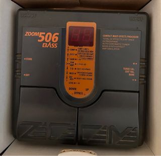 Zoom 506 Bass Multiefectos Bajo