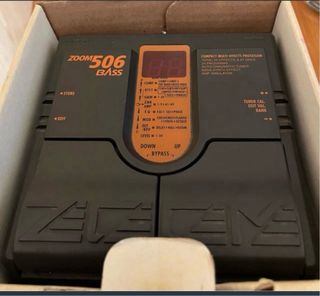 Zoom 506 Bass Multiefectos Bajo