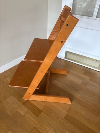 Trona Stokke Madera.