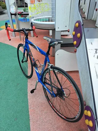 Bicicleta de carretera Viner azul