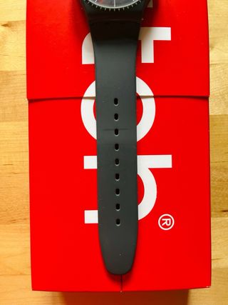 Reloj Swatch Suom 709 Grey Rails Negro/Gris