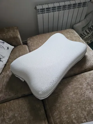 Almohada viscoelástica ergonómica