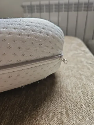 Almohada viscoelástica ergonómica