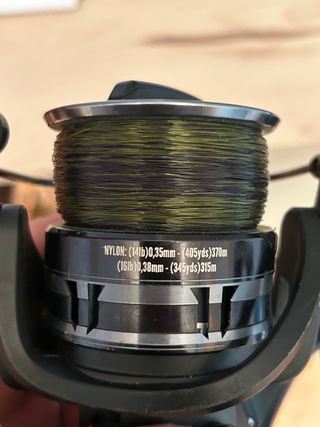 2 Cañas + 2 Carretes + Lote de Cebo