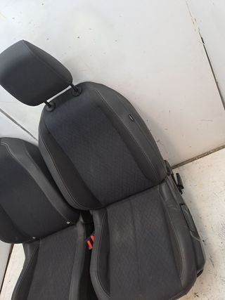 JUEGO ASIENTOS COMPLETO OPEL CORSA F