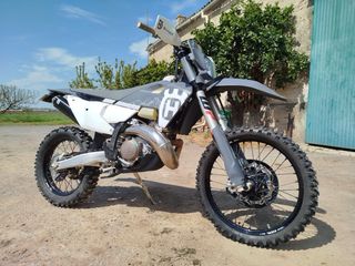 Husqvarna 300 Pro Enduro Moto