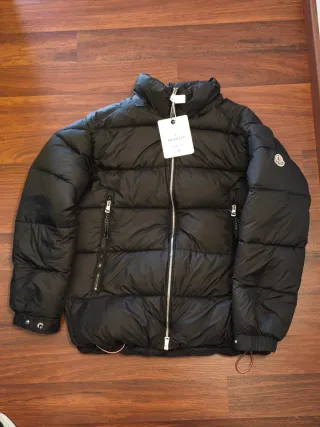 Abrigo Moncler Negro