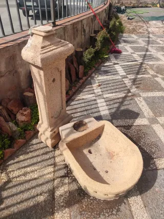 Fuente de piedra