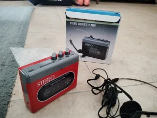 Walkman Stereo Cassette Player Rojo