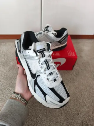 Nike Vomero 5 Argento/Bianco