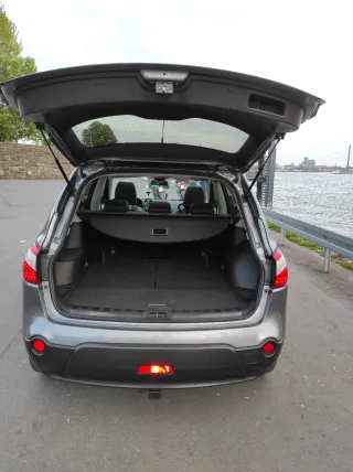 Nissan Qashqai+2 2011