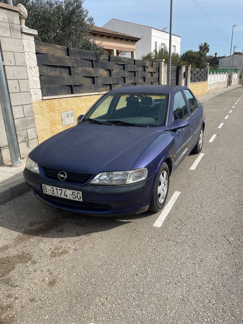 Opel Vectra 1996 - foto 1