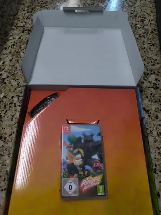 Nintendo Switch con caja y accesorios