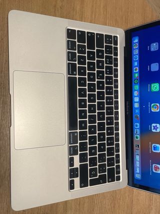MacBook Air 13” 2020 i5 Plata