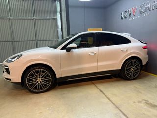 Porsche Cayenne -