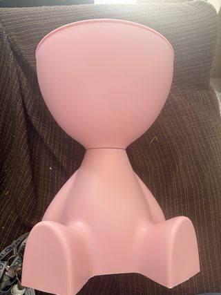 Tavolino portaoggetti rosa