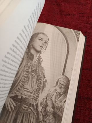 Fuego y sangre, de George R.R. Martín. Tapa dura.