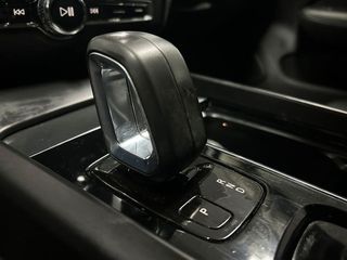 Volvo V60 Momentum Pro