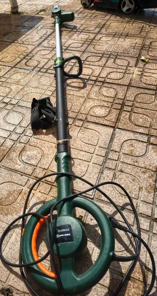 Motosierra telescópica eléctrica