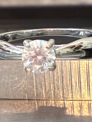 Anillo Oro 18k Diamante 0.65ct VS1/E